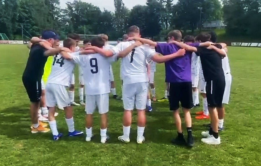 ADU15 vs. Edelweiß